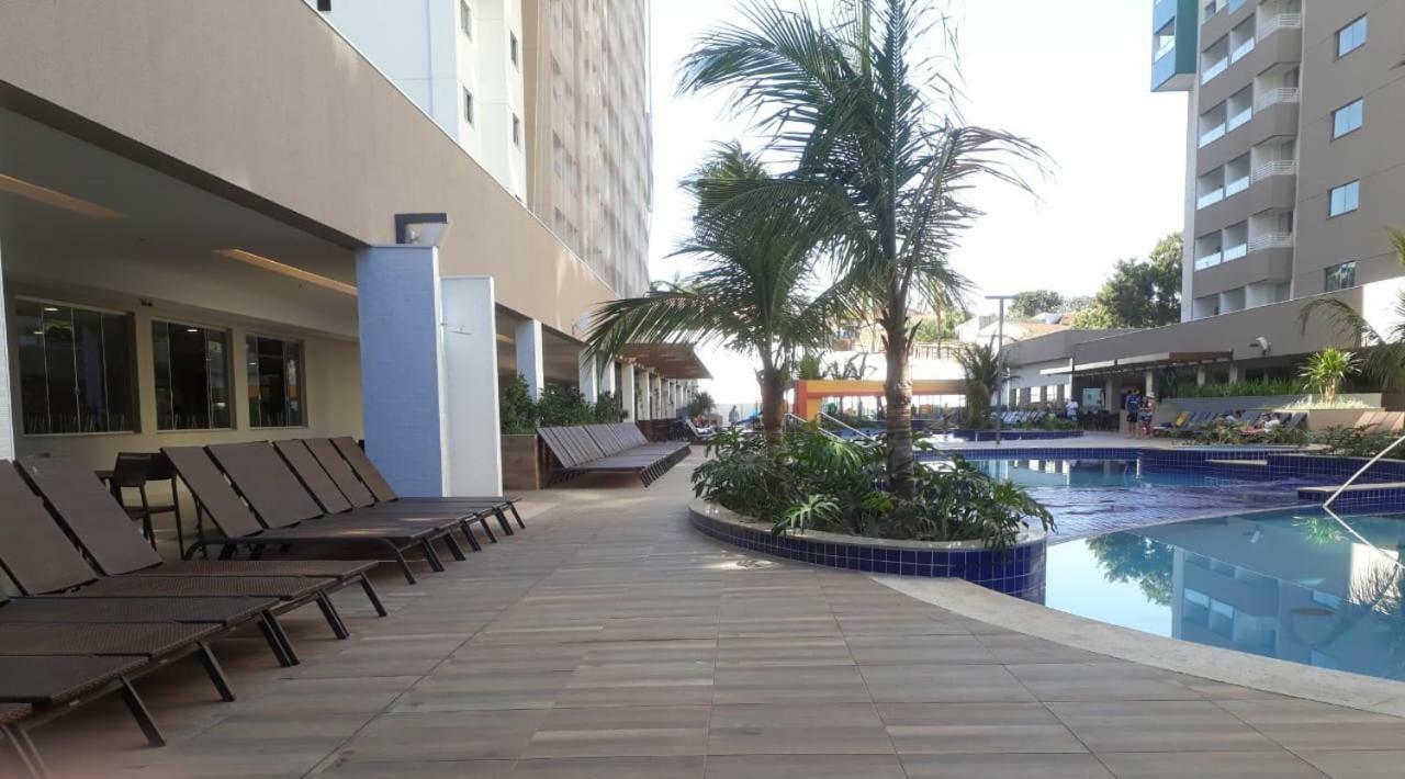 Olimpia Park Resort - 100M Do Parque Thermas Dos Laranjais Extérieur photo